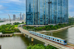Chay thu tuyen metro so 1 ben thanh suoi tien