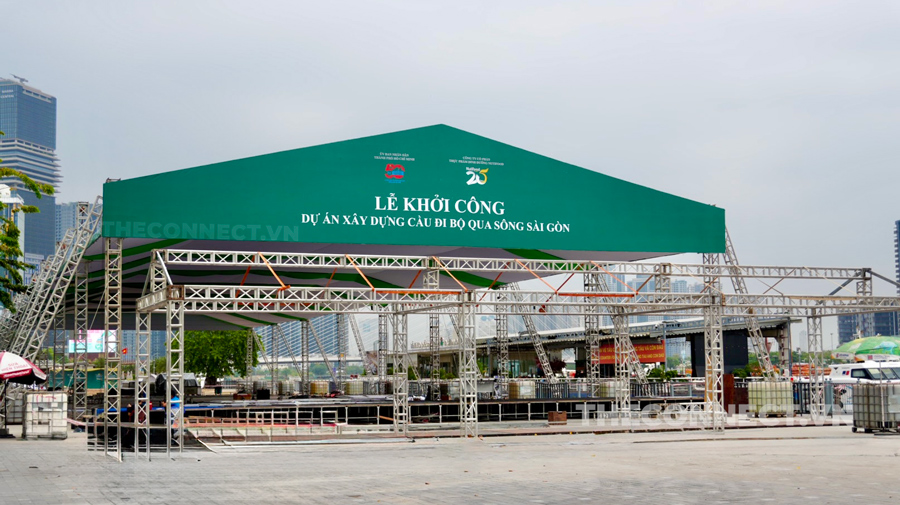 le khoi cong cau di bo qua song sai gon